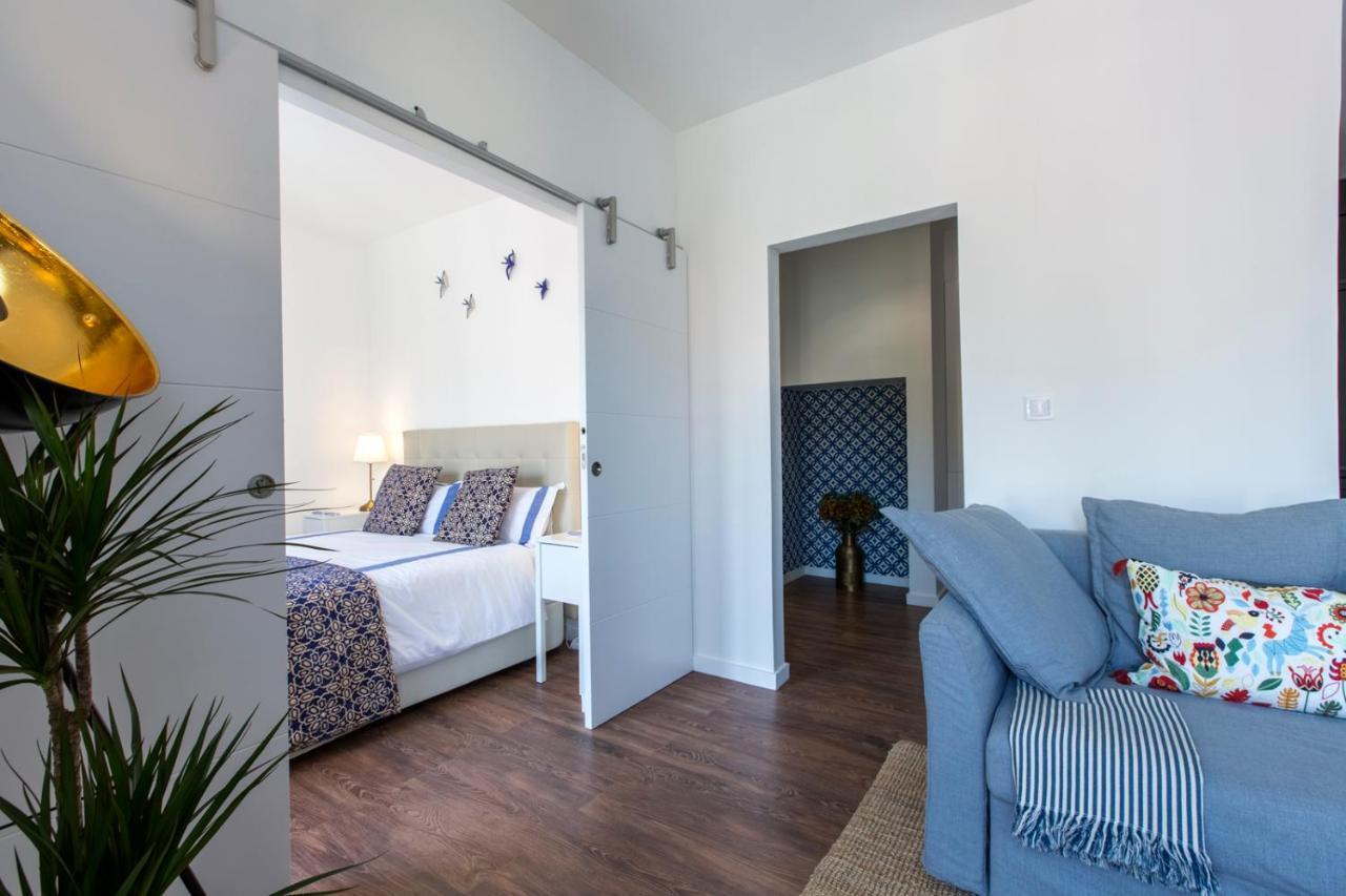 Amazing Downtown Apt With Small Balcony With View Over The Castle Лиссабон Экстерьер фото